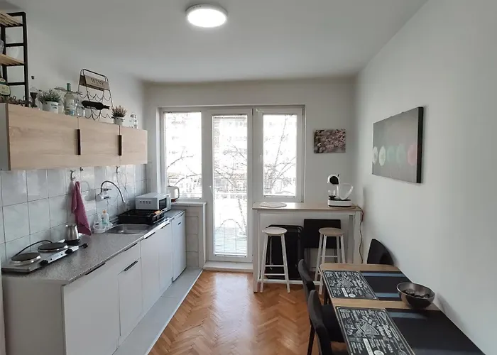 Iris Apartment - Modern & Cozy