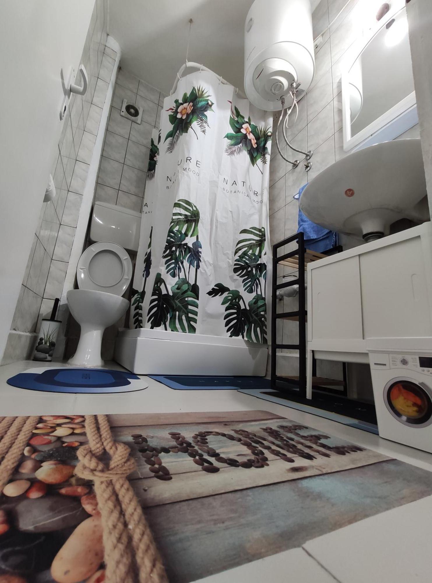 Iris - Modern & Cozy Apartment